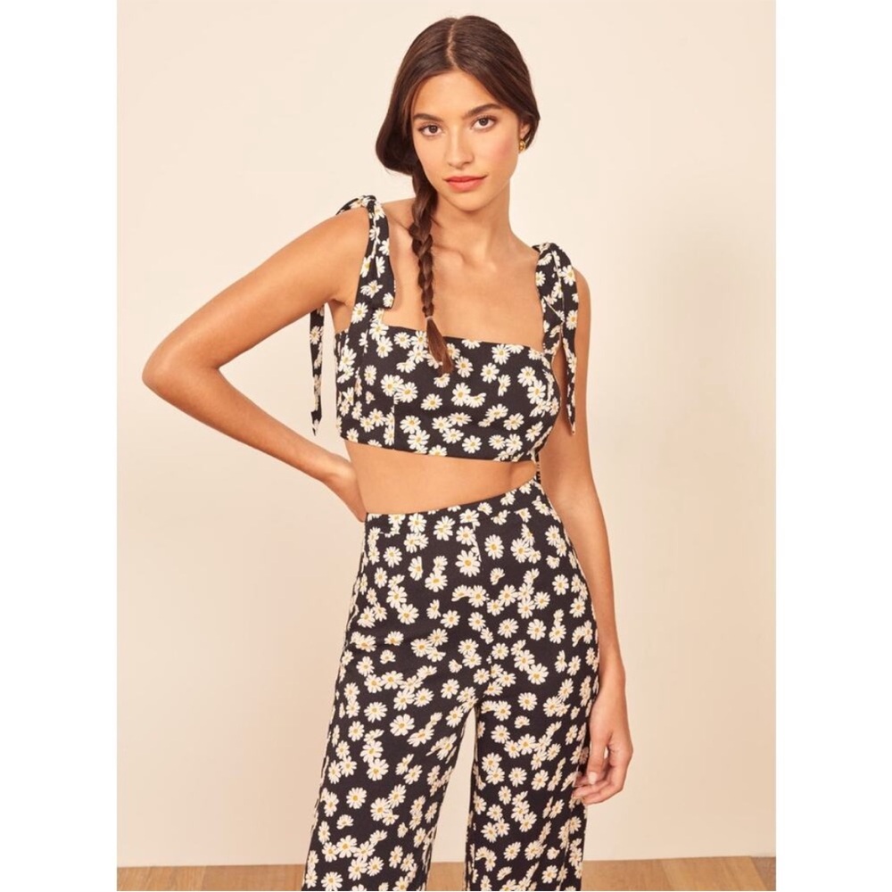 Reformation Black Daisy Tiki Chain Floral Ribbon Tie Strap Crop Top Size 0
